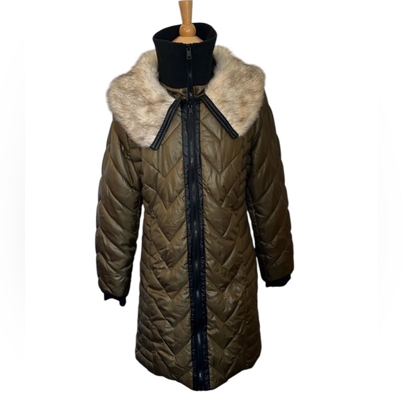 30 First Olive Green Chevron Puffer Jacket Vegan Fur lined zip up Collar Size M - Picture 1 of 16